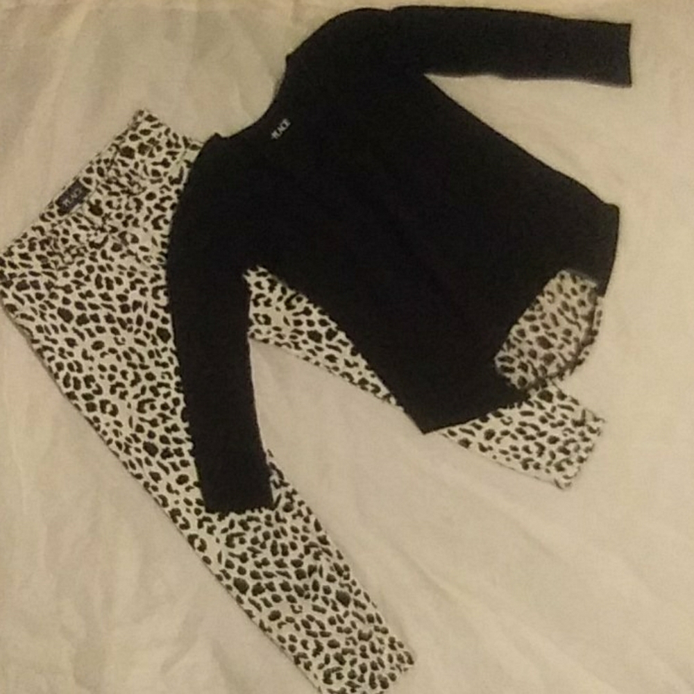 Leopard Print Pant and Shirt Set 🐆🐾